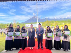 Foto Bersama Bupati Lumajang dan Kepala Kemenag